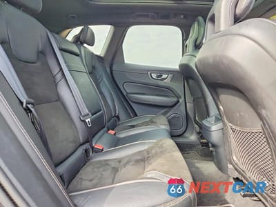 Zdjęcie 10 z 12 samochodu: 2018 VOLVO XC60 T6 R-DESIGN VIN:LYVA22RM1JB079067 - miniatura