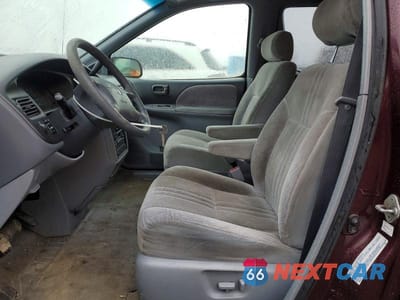Zdjęcie 7 z 13 samochodu: 1998 TOYOTA SIENNA LE VIN:4T3ZF13C7WU006092 - miniatura