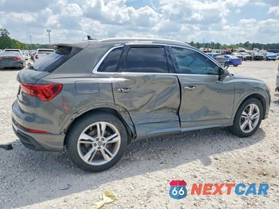 Trzecie zdjęcie samochodu z tyłu: 2020 AUDI Q3 PREMIUM S LINE VIN:WA1DECF33L1104920 - miniatura