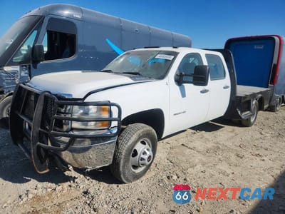 2014 CHEVROLET SILVERADO FLATBED TRUCK 1GB4KZC81EF143355 - główne zdjęcie licytacji z USA - miniatura