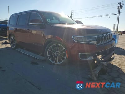 Czwarte zdjęcie samochodu z boku: 2022 JEEP WAGONEER VIN:1C4SJVDT3NS214872 - miniatura