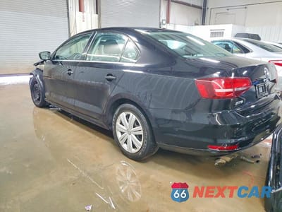 Drugie zdjęcie samochodu z przodu: 2017 VOLKSWAGEN JETTA S VIN:3VW2B7AJ2HM221589 - miniatura