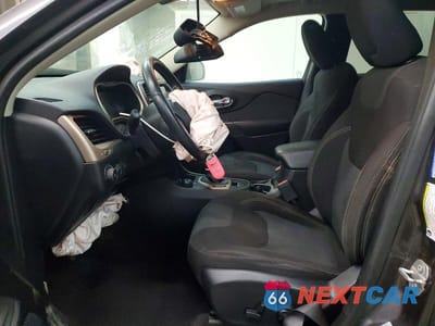 Zdjęcie 7 z 13 samochodu: 2017 JEEP CHEROKEE LATITUDE VIN:1C4PJMCS7HW565595 - miniatura