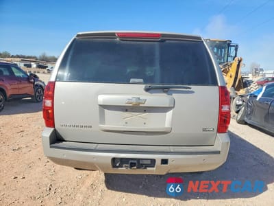 Zdjęcie 6 z 13 samochodu: 2008 CHEVROLET SUBURBAN C1500 LS VIN:1GNFC16018J230318 - miniatura