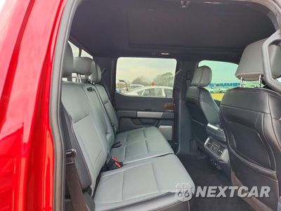 Zdjęcie 10 z 13 samochodu: 2022 FORD F150 LIGHTNING PRO VIN:1FT6W1EV7NWG01462 - miniatura