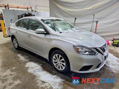 Czwarte zdjęcie samochodu z boku: 2019 NISS SENTRA VIN:3N1AB7AP9KY240730 - miniatura