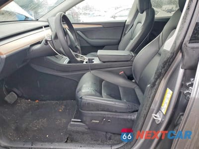 Zdjęcie 7 z 11 samochodu: 2025 TESLA MODEL Y VIN:7SAYGDEE5SF282315 - miniatura