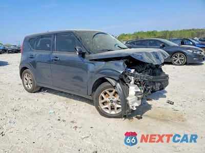Czwarte zdjęcie samochodu z boku: 2020 KIA SOUL S VIN:KNDJ23AU3L7110117 - miniatura