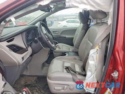 Zdjęcie 7 z 13 samochodu: 2020 TOYOTA SIENNA XLE 8-PASSENGER VIN:5TDYZ3DC1LS061227 - miniatura