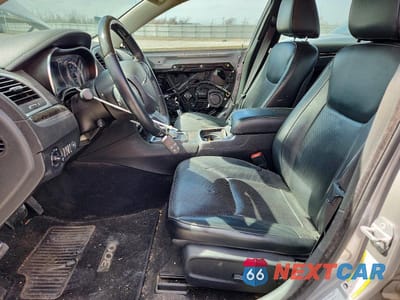 Zdjęcie 7 z 12 samochodu: 2016 CHRYSLER 300C VIN:2C3CCAKG9GH106428 - miniatura