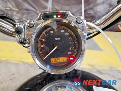 Zdjęcie 7 z 10 samochodu: 2009 HARLEY-DAVIDSON XL1200 C VIN:1HD1CT3169K401425 - miniatura