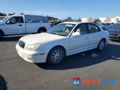 2004 HYUNDAI SONATA GLS KMHWF35H24A078445 - główne zdjęcie licytacji z USA - miniatura