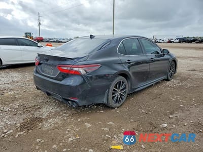 Trzecie zdjęcie samochodu z tyłu: 2024 TOYOTA CAMRY SE VIN:4T1G11AK9RU887519 - miniatura