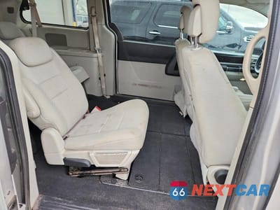 Zdjęcie 11 z 13 samochodu: 2010 DODGE GRAND CARAVAN CREW VIN:2D4RN6DX4AR385043 - miniatura