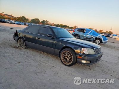 Czwarte zdjęcie samochodu z boku: 2000 LEXUS LS 400 BASE VIN:JT8BH28F8Y0179968 - miniatura