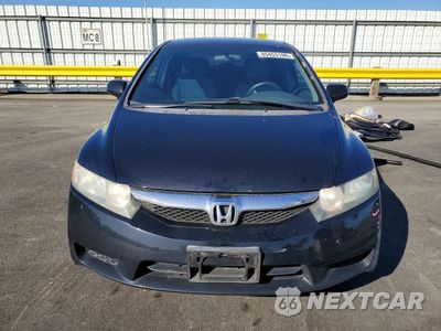 Piąte zdjęcie samochodu w środku: 2010 HONDA CIVIC LX VIN:19XFA1F55AE072028 - miniatura