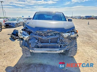 Piąte zdjęcie samochodu w środku: 2016 TOYOTA 4RUNNER SR5 PREMIUM VIN:JTEZU5JR0G5136417 - miniatura