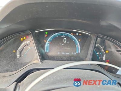 Zdjęcie 9 z 13 samochodu: 2019 HONDA CIVIC LX VIN:19XFC2F68KE032035 - miniatura