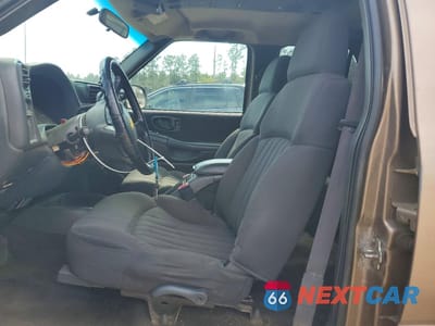 Zdjęcie 7 z 13 samochodu: 2005 CHEVROLET BLAZER VIN:1GNCS13X95K103765 - miniatura
