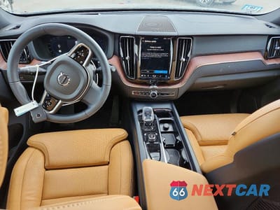 Zdjęcie 8 z 13 samochodu: 2025 VOLVO XC60 ULTRA VIN:YV4M12RM5S1051312 - miniatura