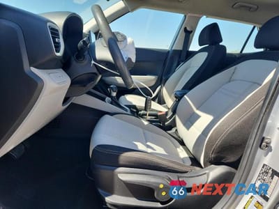 Zdjęcie 7 z 13 samochodu: 2020 HYUNDAI VENUE SEL VIN:KMHRC8A39LU046991 - miniatura
