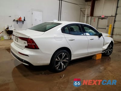 Trzecie zdjęcie samochodu z tyłu: 2024 VOLVO S60 CORE VIN:7JRL12FK5RG323125 - miniatura