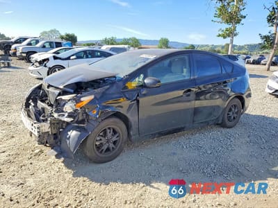 2013 TOYOTA PRIUS TWO JTDKN3DU1D0343480 - główne zdjęcie licytacji z USA - miniatura