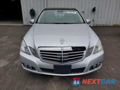 Piąte zdjęcie samochodu w środku: 2010 MERCEDES-BENZ E 350 4MATIC VIN:WDDHF8HB5AA261745 - miniatura