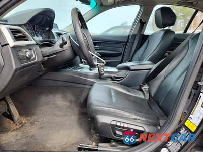 Zdjęcie 7 z 12 samochodu: 2013 BMW 328 XI SULEV VIN:WBA3B5C59DF593451 - miniatura