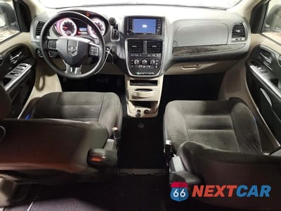 Zdjęcie 8 z 13 samochodu: 2018 DODGE GRAND CARAVAN SE VIN:2C4RDGBG3JR184873 - miniatura