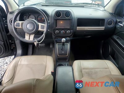 Zdjęcie 8 z 14 samochodu: 2016 JEEP COMPASS SPORT VIN:1C4NJCBB4GD785712 - miniatura