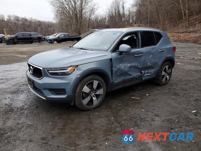 2020 VOLVO XC40 T5 MOMENTUM YV4162UKXL2294331 - główne zdjęcie licytacji z USA - miniatura