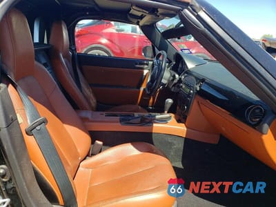 Zdjęcie 10 z 11 samochodu: 2006 MAZDA MX-5 MIATA VIN:JM1NC25F160112546 - miniatura