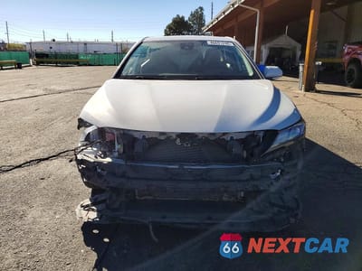 Piąte zdjęcie samochodu w środku: 2022 TOYOTA CAMRY SE VIN:4T1G11AK3NU070394 - miniatura