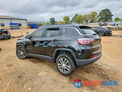 Drugie zdjęcie samochodu z przodu: 2017 JEEP COMPASS VIN:3C4NJCBBXHT661357 - miniatura