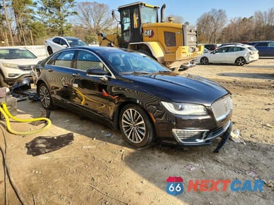Czwarte zdjęcie samochodu z boku: 2019 LINCOLN MKZ RESERVE I VIN:3LN6L5LU4KR608373 - miniatura