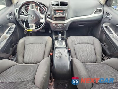 Zdjęcie 8 z 13 samochodu: 2017 DODGE JOURNEY CROSSROAD VIN:3C4PDCGGXHT626189 - miniatura