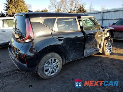 Trzecie zdjęcie samochodu z tyłu: 2025 KIA SOUL LX VIN:KNDJ23AU5S7961267 - miniatura