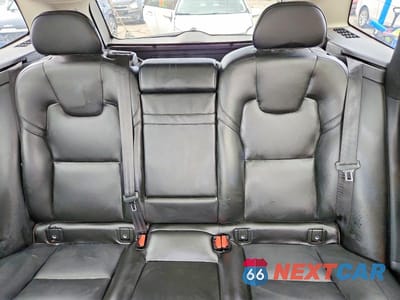 Zdjęcie 10 z 12 samochodu: 2019 VOLVO XC60 T5 VIN:LYV102RK5KB320103 - miniatura