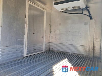 Zdjęcie 10 z 11 samochodu: 2017 CHEVROLET EXPRESS REFRIGERATED BOX TRUCK VIN:1GB0GRFF3H1319169 - miniatura