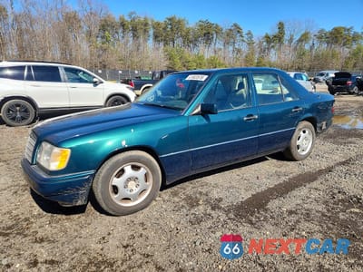 1995 MERCEDES-BENZ E 300D WDBEB31E7SC232820 - główne zdjęcie licytacji z USA - miniatura