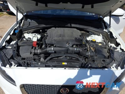 Zdjęcie 7 z 10 samochodu: 2018 JAGUAR F-PACE PREMIUM VIN:SADCJ2EV9JA252811 - miniatura