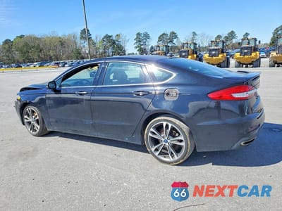 Drugie zdjęcie samochodu z przodu: 2020 FORD FUSION TITANIUM VIN:3FA6P0K94LR175105 - miniatura
