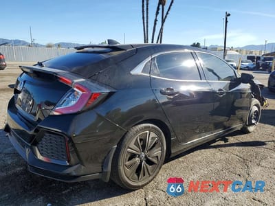 Trzecie zdjęcie samochodu z tyłu: 2018 HONDA CIVIC EX VIN:SHHFK7H59JU413775 - miniatura