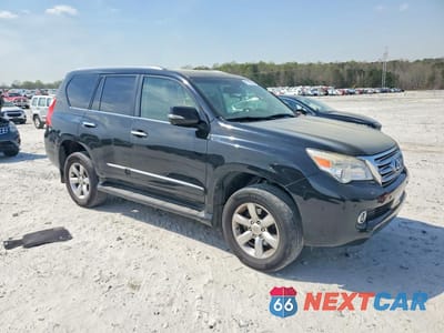 Czwarte zdjęcie samochodu z boku: 2013 LEXUS GX 460 BASE VIN:JTJBM7FX8D5062178 - miniatura