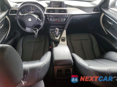 Zdjęcie 8 z 11 samochodu: 2016 BMW 320 I VIN:WBA8A9C51GK616605 - miniatura