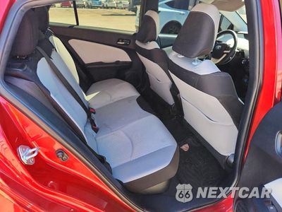 Zdjęcie 10 z 13 samochodu: 2017 TOYOTA PRIUS ONE VIN:JTDKBREU3H3564428 - miniatura
