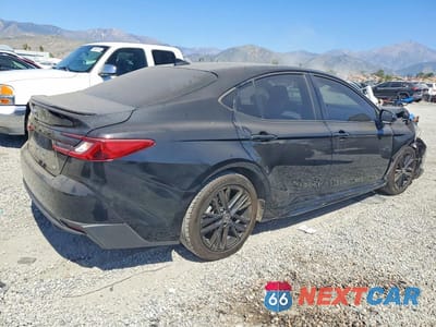 Trzecie zdjęcie samochodu z tyłu: 2025 TOYOTA CAMRY SE VIN:4T1DAACK7SU525596 - miniatura