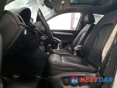 Zdjęcie 7 z 13 samochodu: 2015 AUDI Q3 PREMIUM PLUS VIN:WA1EFEFS1FR001960 - miniatura