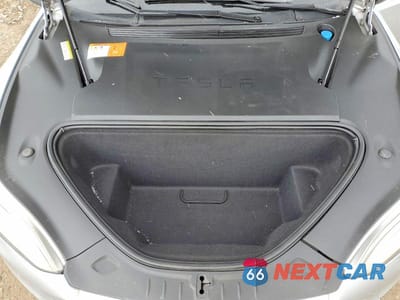 Zdjęcie 11 z 12 samochodu: 2016 TESLA MODEL S VIN:5YJSA1E22GF157854 - miniatura